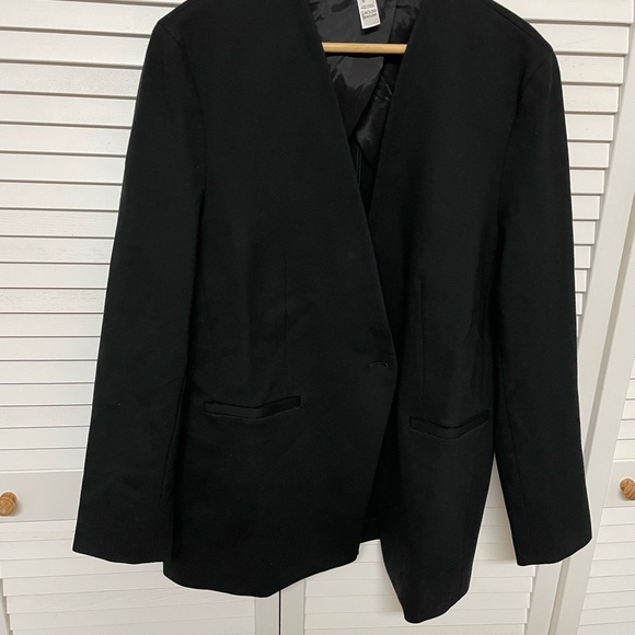 SPANX Classic Black blazer - Picture 2 of 3
